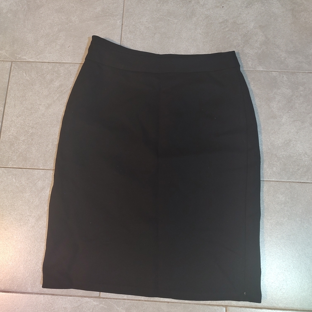 Elegant Black Women's Skirt Size 10
